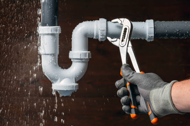 Professional Drain Cleaning technician working in Dale, TX